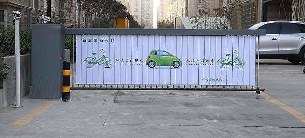 ͣ܇������